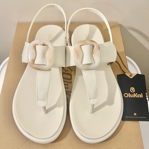 Olukai Women’s Size 8 La‘i T–Bar Strappy Beach Sandals NWT - Picture 2 of 9